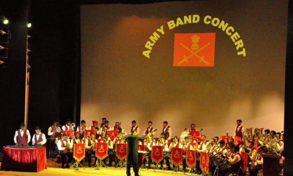 Nhóm múa Cổ điển Ấn Độ Kuchipudi và Dàn nhạc Giao hưởng Quân đội Ấn Độ biểu  diễn tại Việt Nam